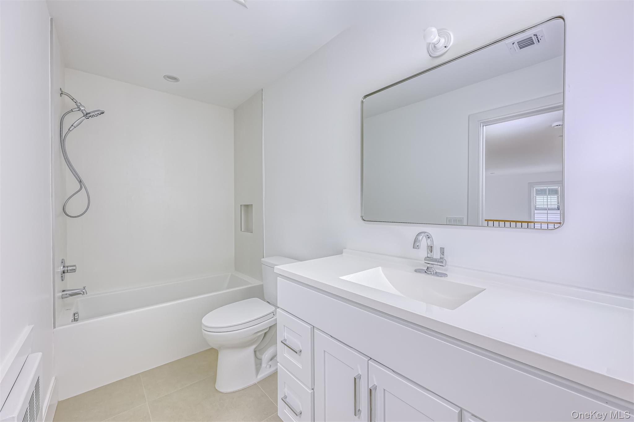 #18 photo, 14 Silverwood Circle, Suffern , NY 10901