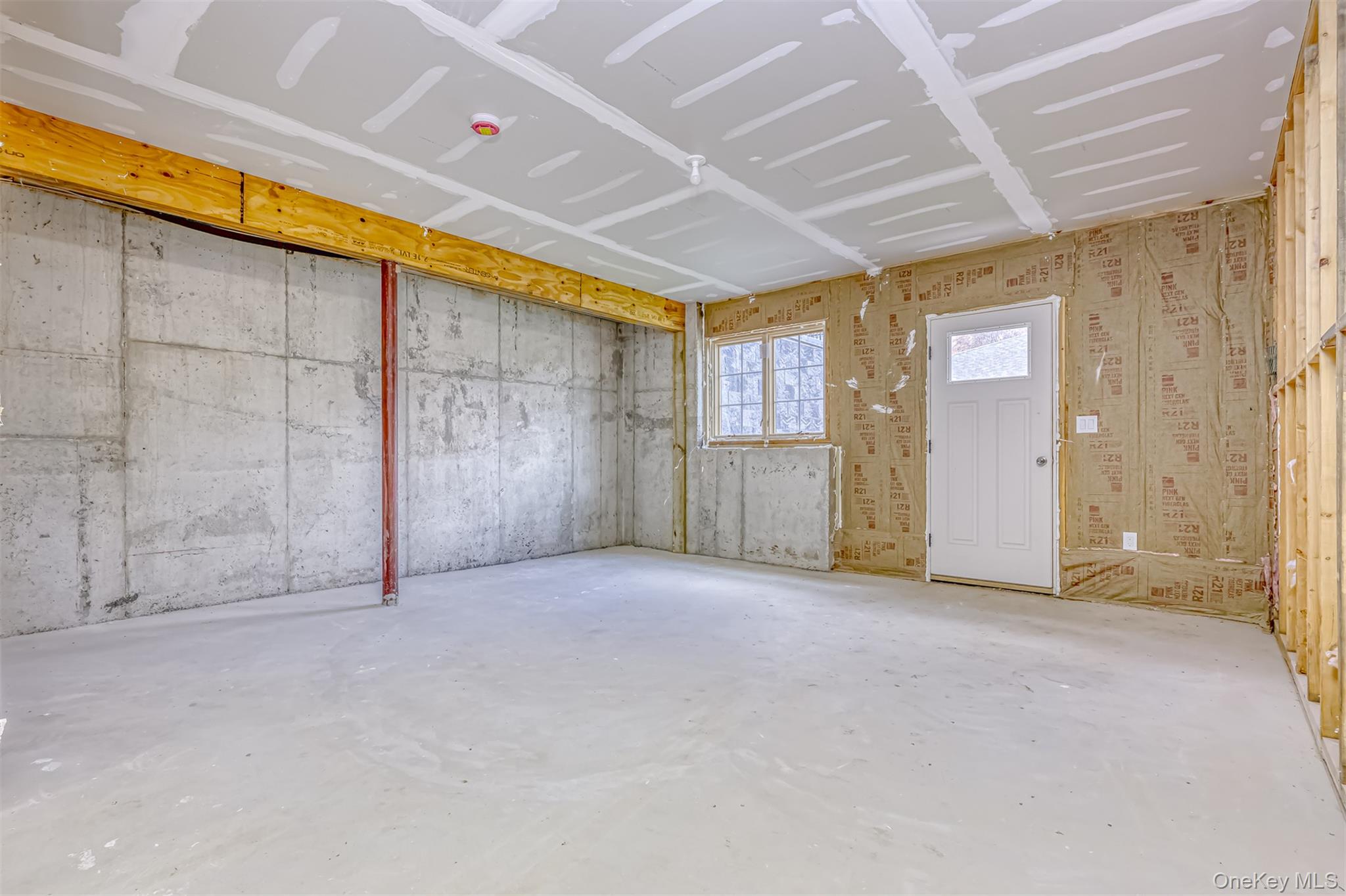 #20 photo, 14 Silverwood Circle, Suffern , NY 10901