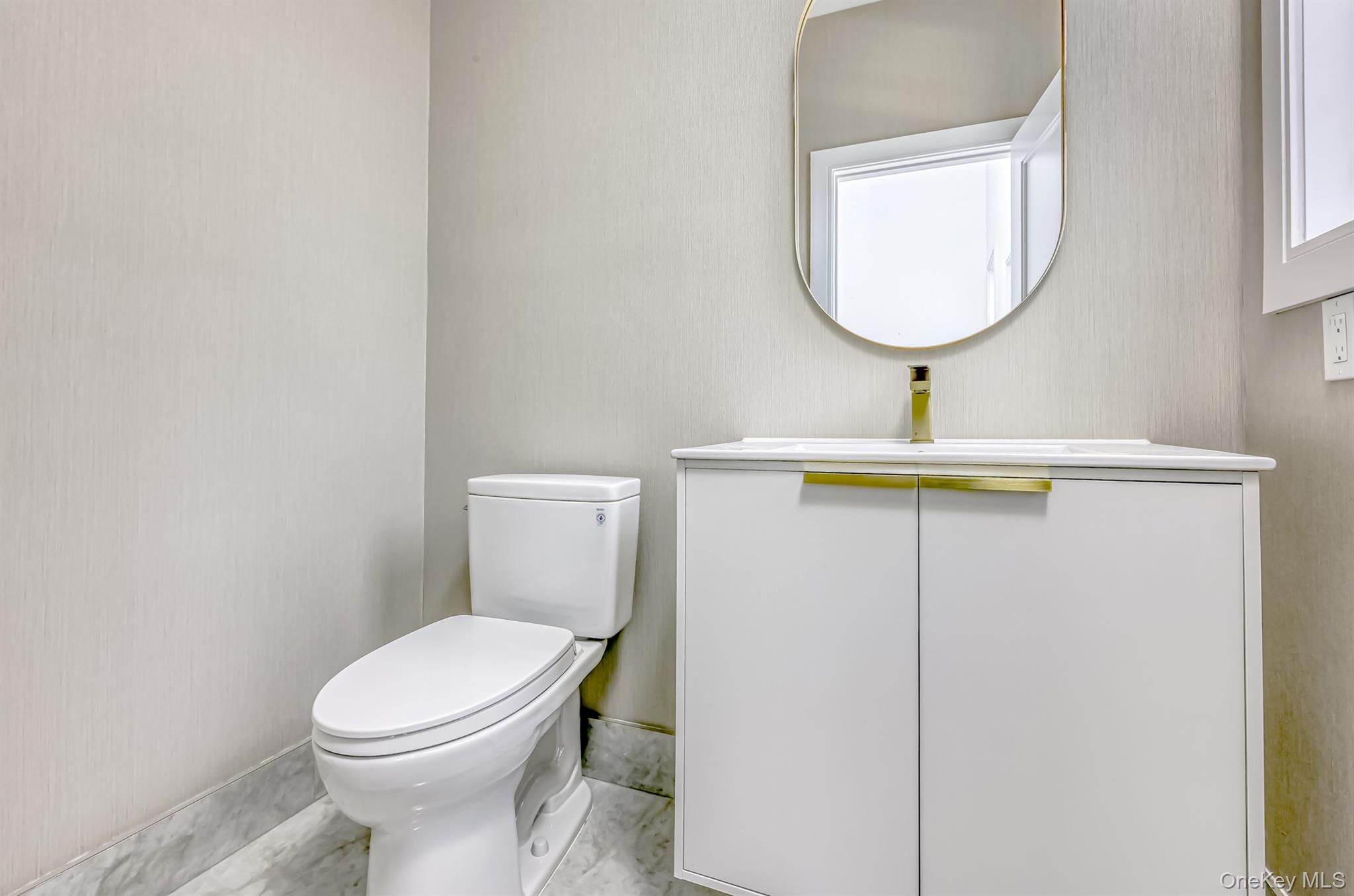 #10 photo, 16 Silverwood Circle, Suffern , NY 10901