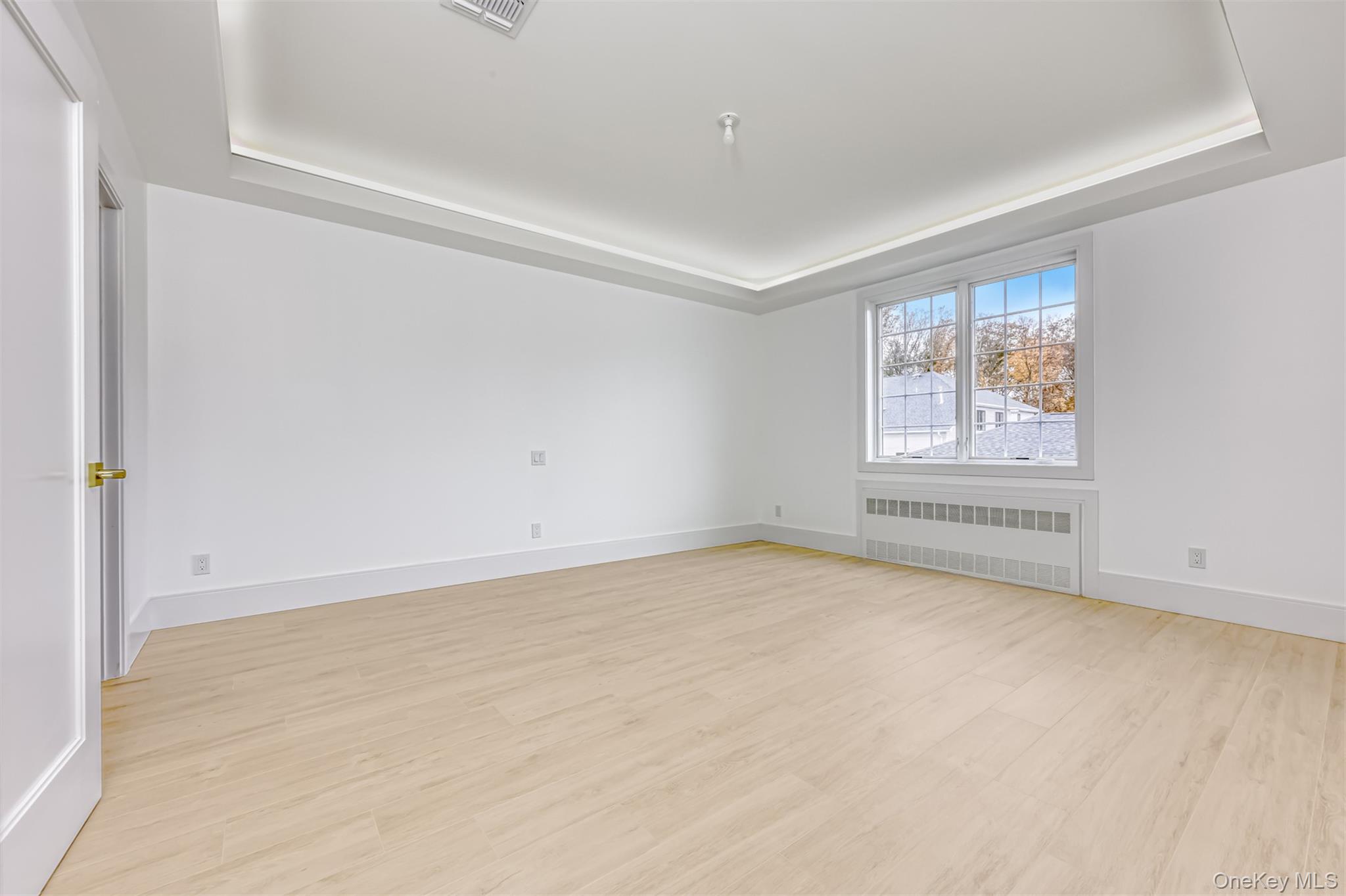 #12 photo, 16 Silverwood Circle, Suffern , NY 10901