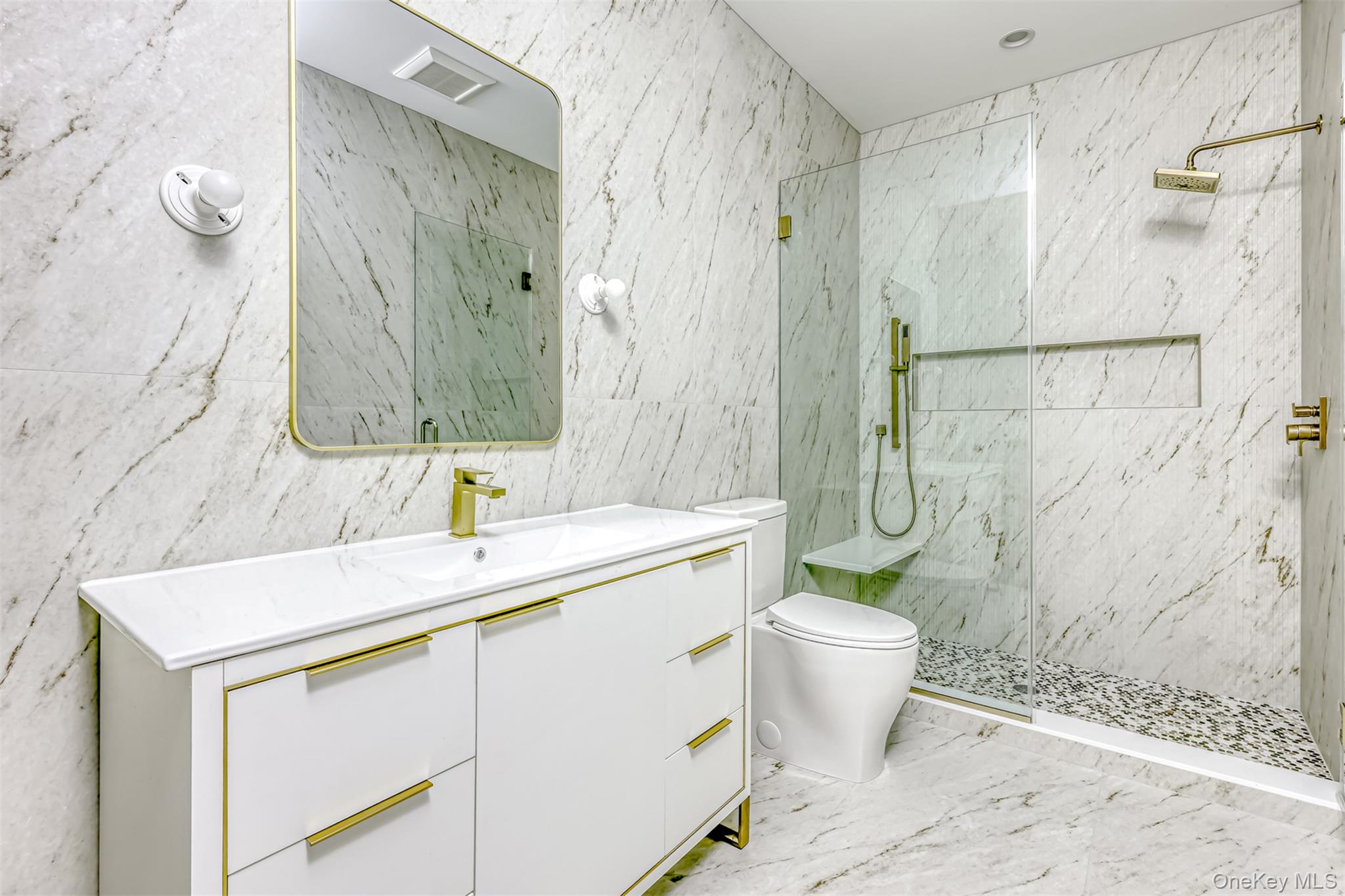 #13 photo, 38 Silverwood Circle, Suffern , NY 10901