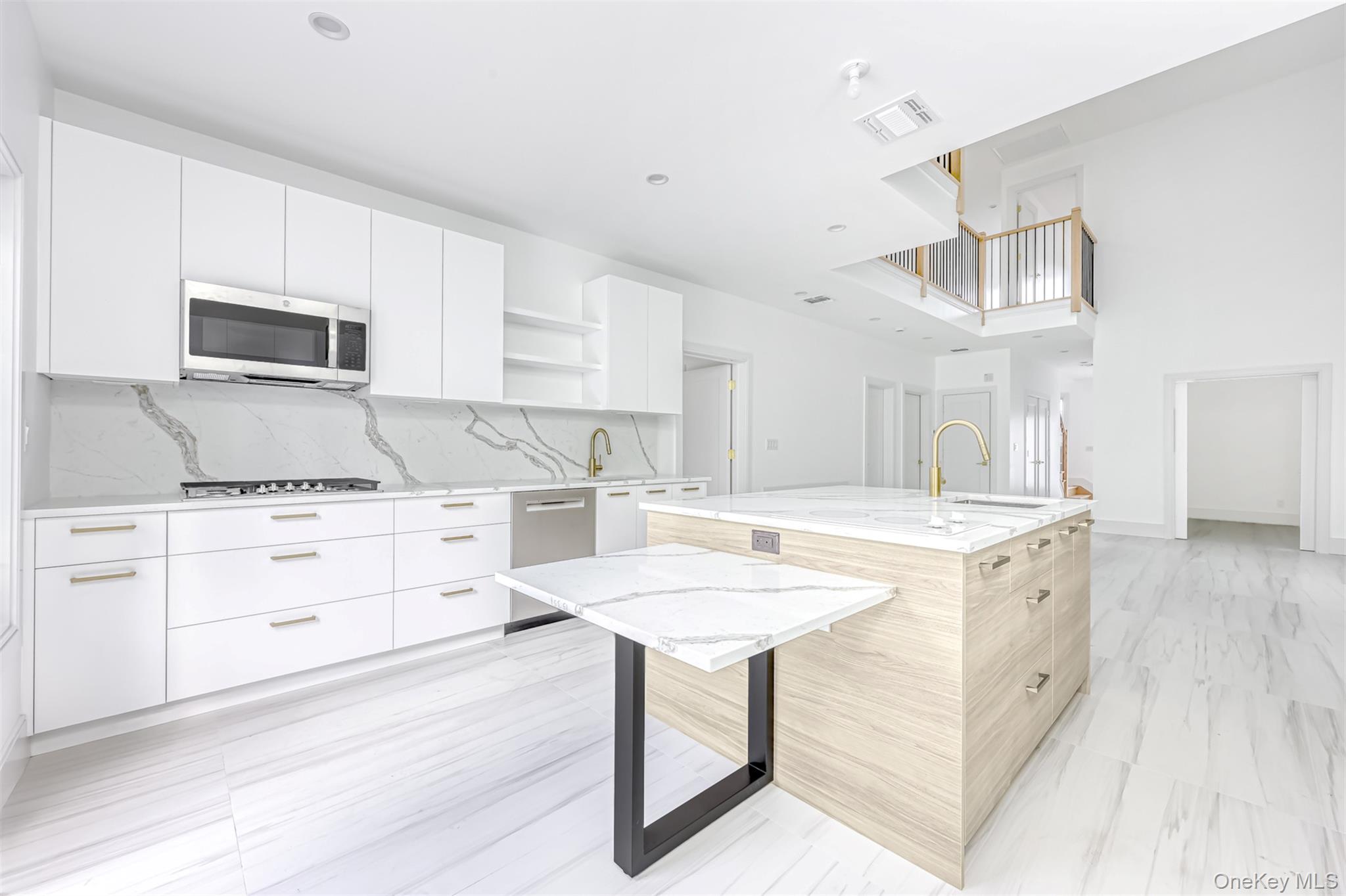 #6 photo, 38 Silverwood Circle, Suffern , NY 10901