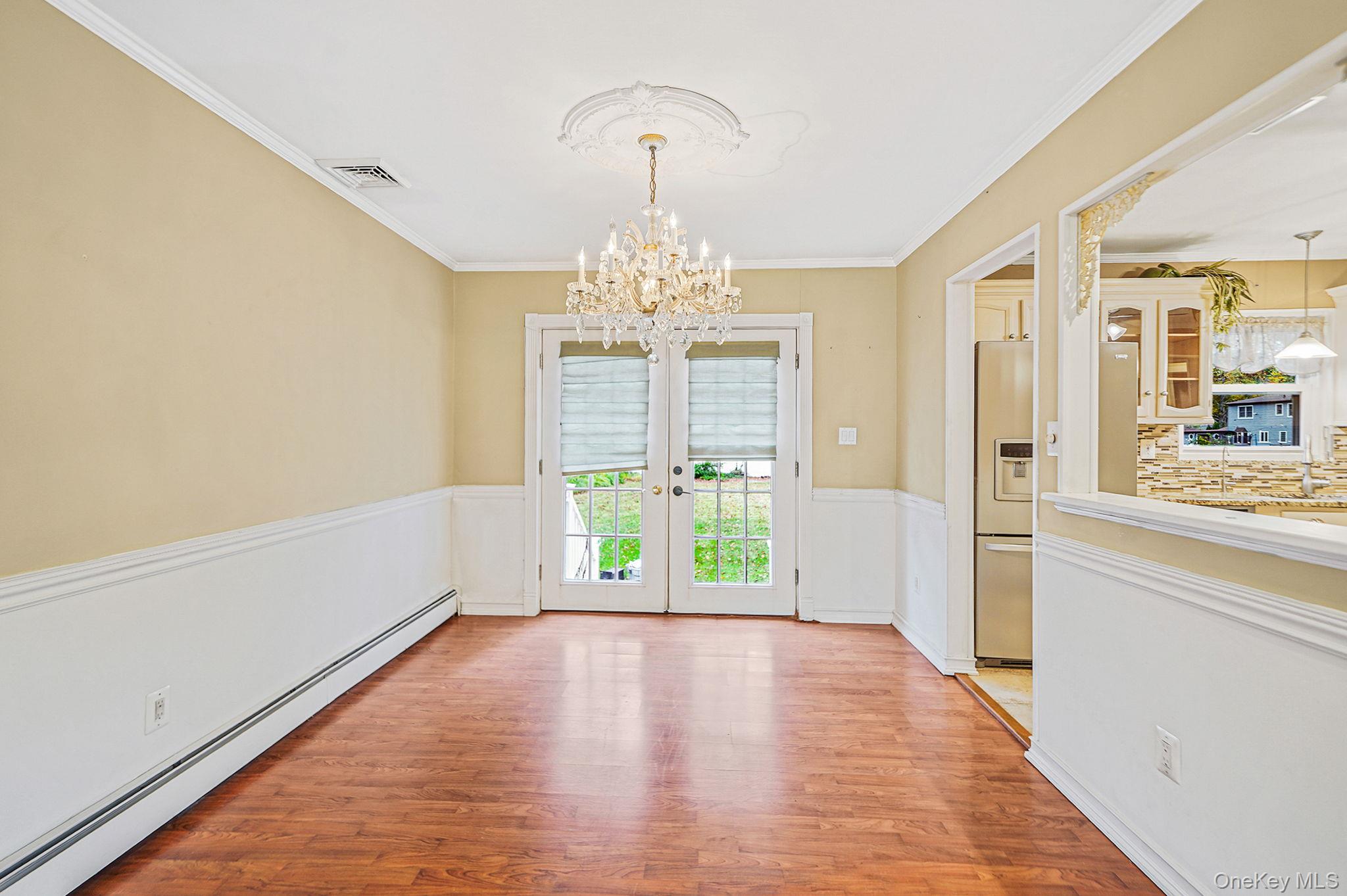 #10 photo, 206 Crestwood Drive, Shirley , NY 11967