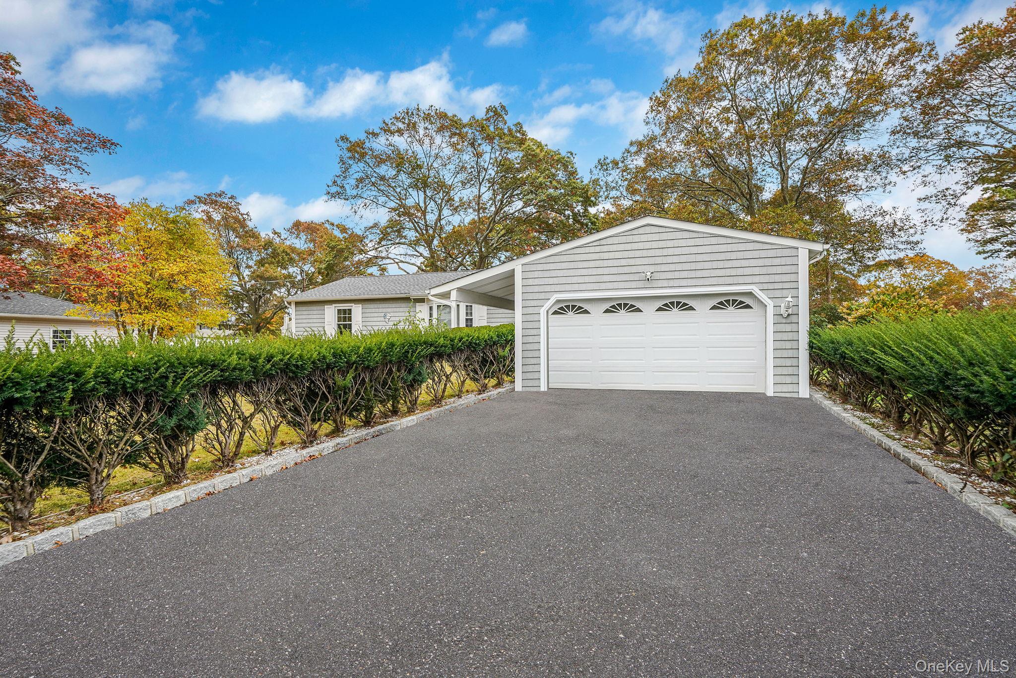 #3 photo, 206 Crestwood Drive, Shirley , NY 11967