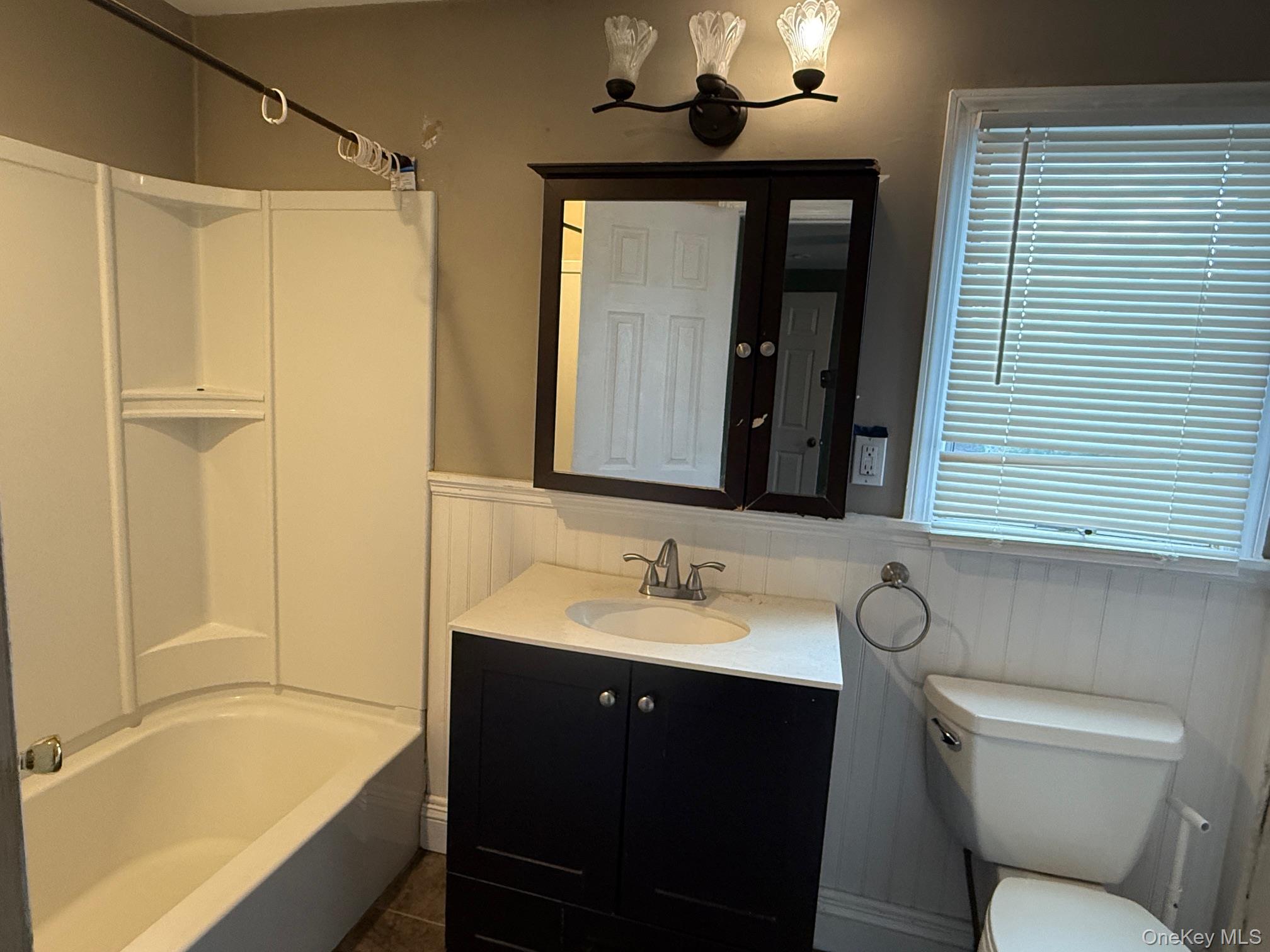 #17 photo, 198 Guildford Court, West Hempstead , NY 11552