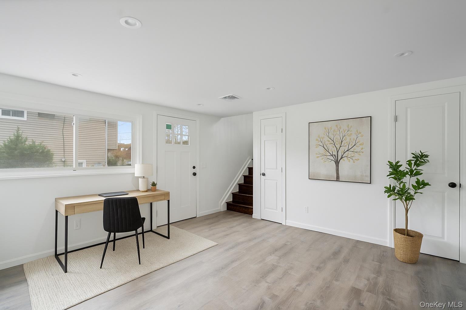 #13 photo, 1269 Dekoven Street, Rockville Centre , NY 11570