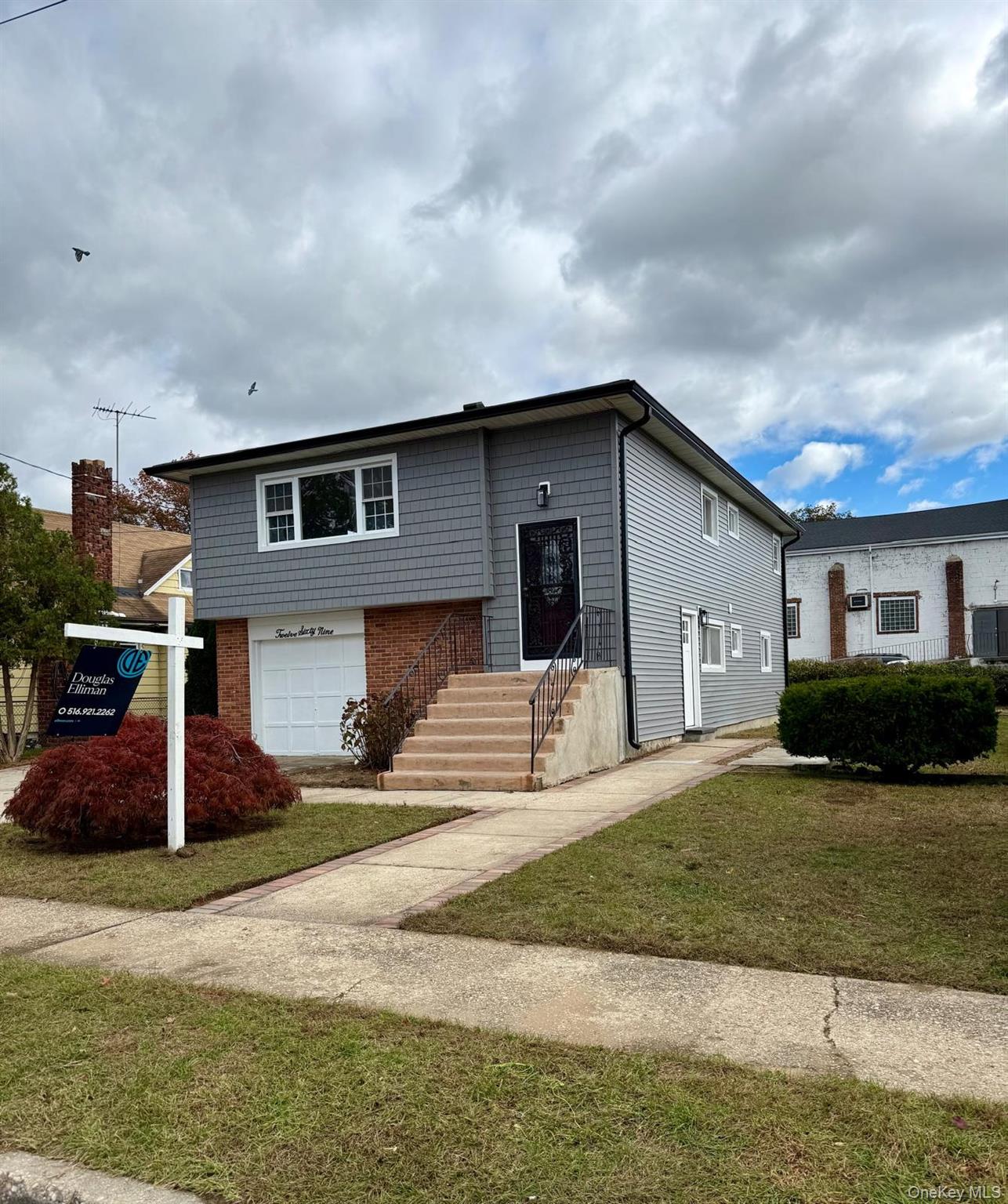 #19 photo, 1269 Dekoven Street, Rockville Centre , NY 11570