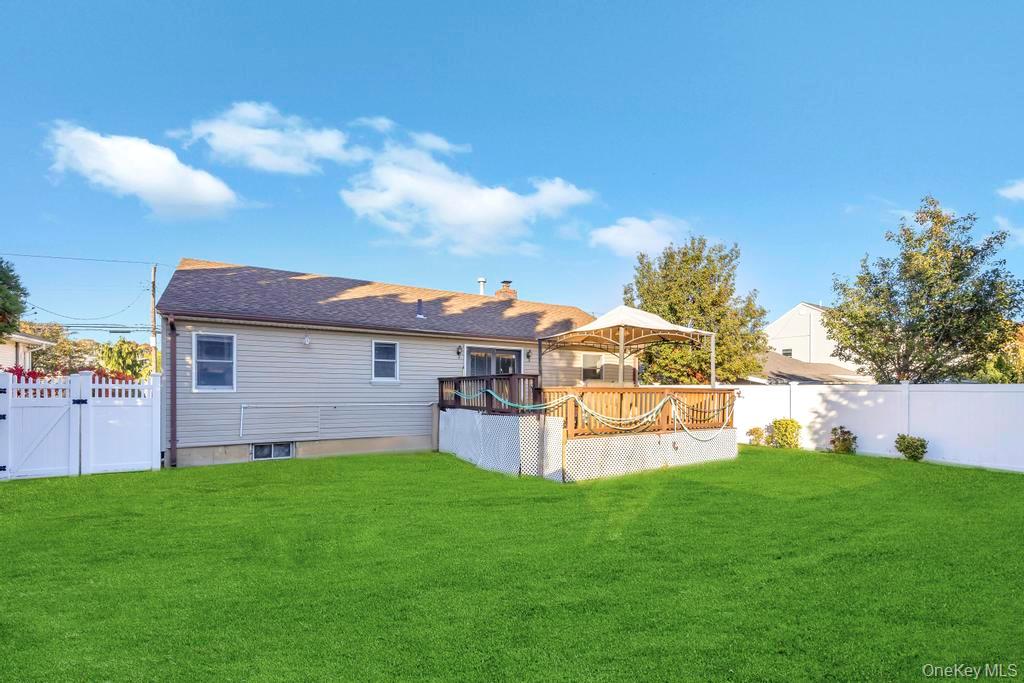 #4 photo, 136 Fulton Street, Massapequa Park , NY 11762