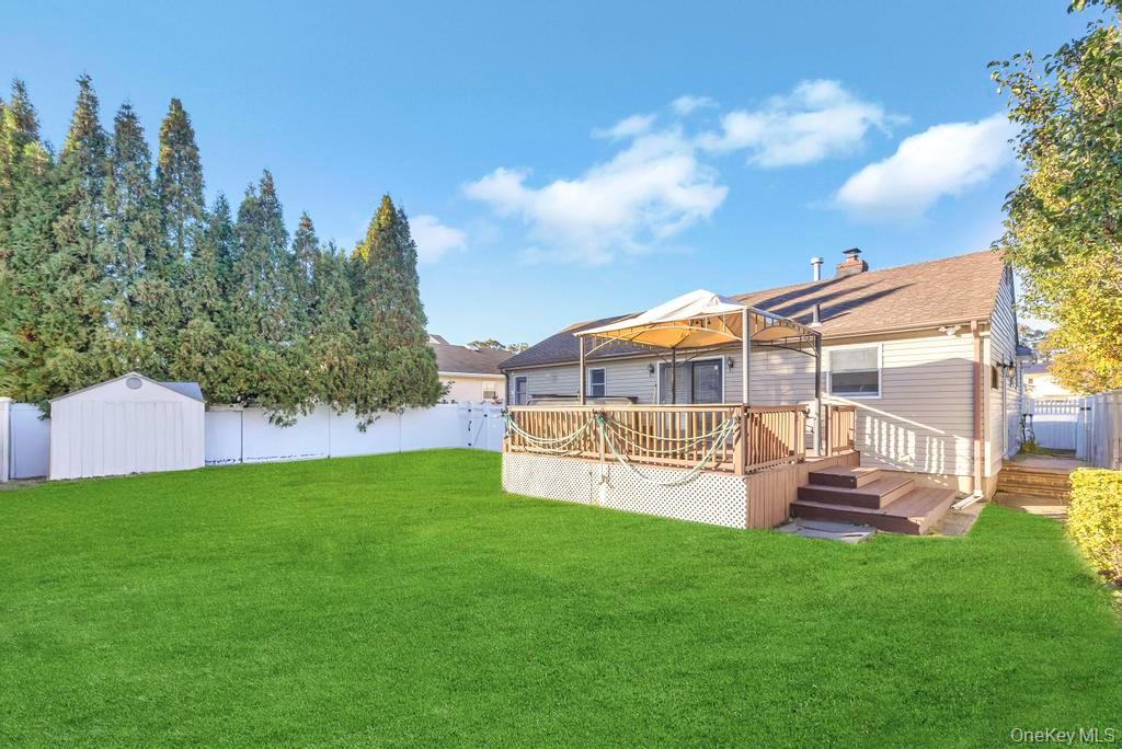 #5 photo, 136 Fulton Street, Massapequa Park , NY 11762