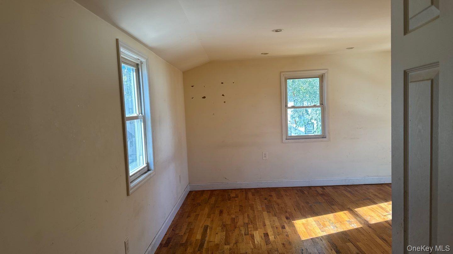 #8 photo, 114-88 177th Place, クイーンズ区 Saint Albans , NY 11434