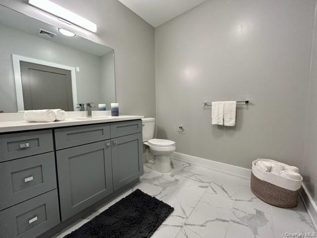 #14 photo, 75 Circle Drive, サフォーク郡 Central Islip , NY 11722