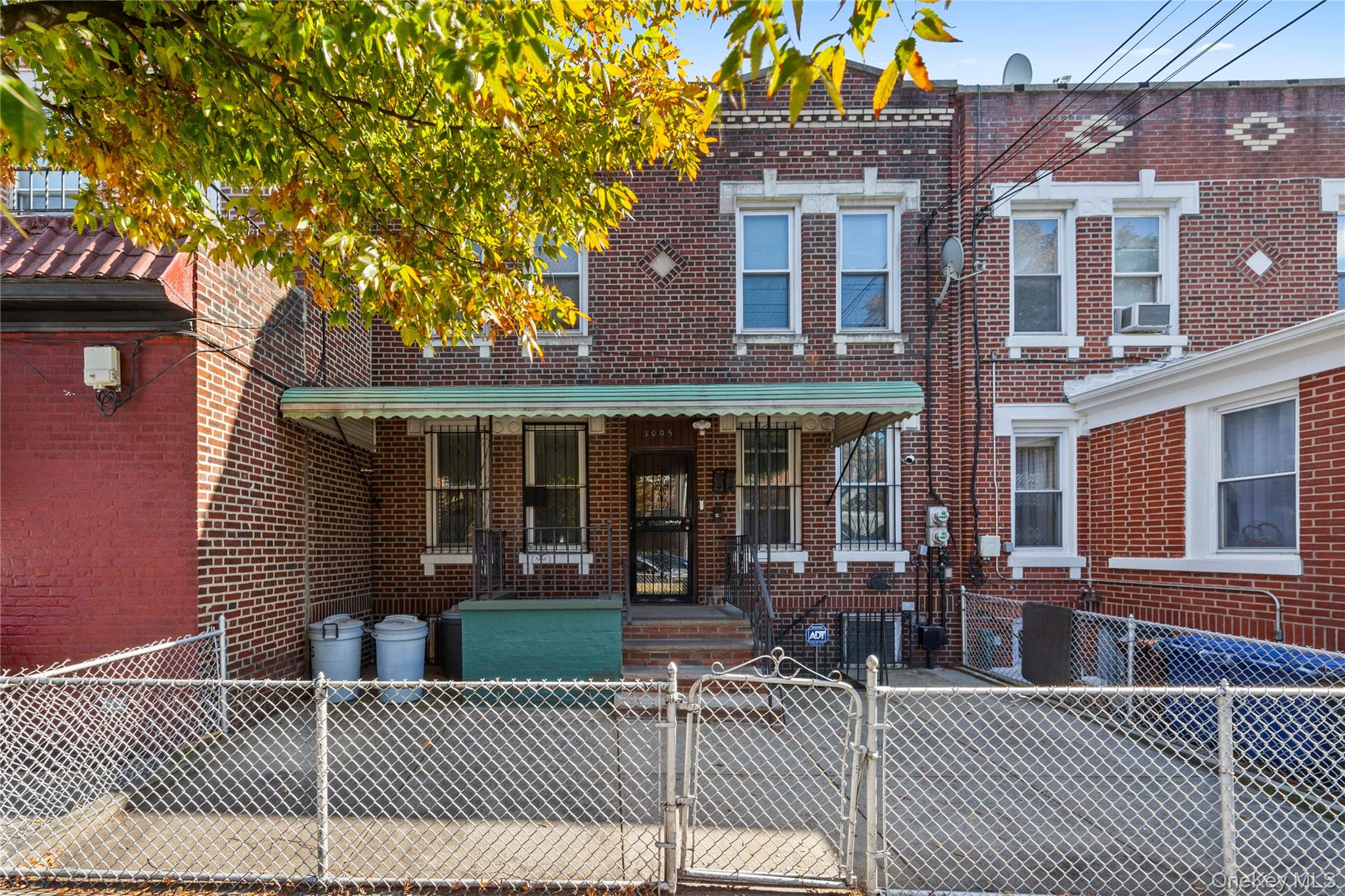 #1 photo, 3005 48th Street, クイーンズ区 Astoria , NY 11103