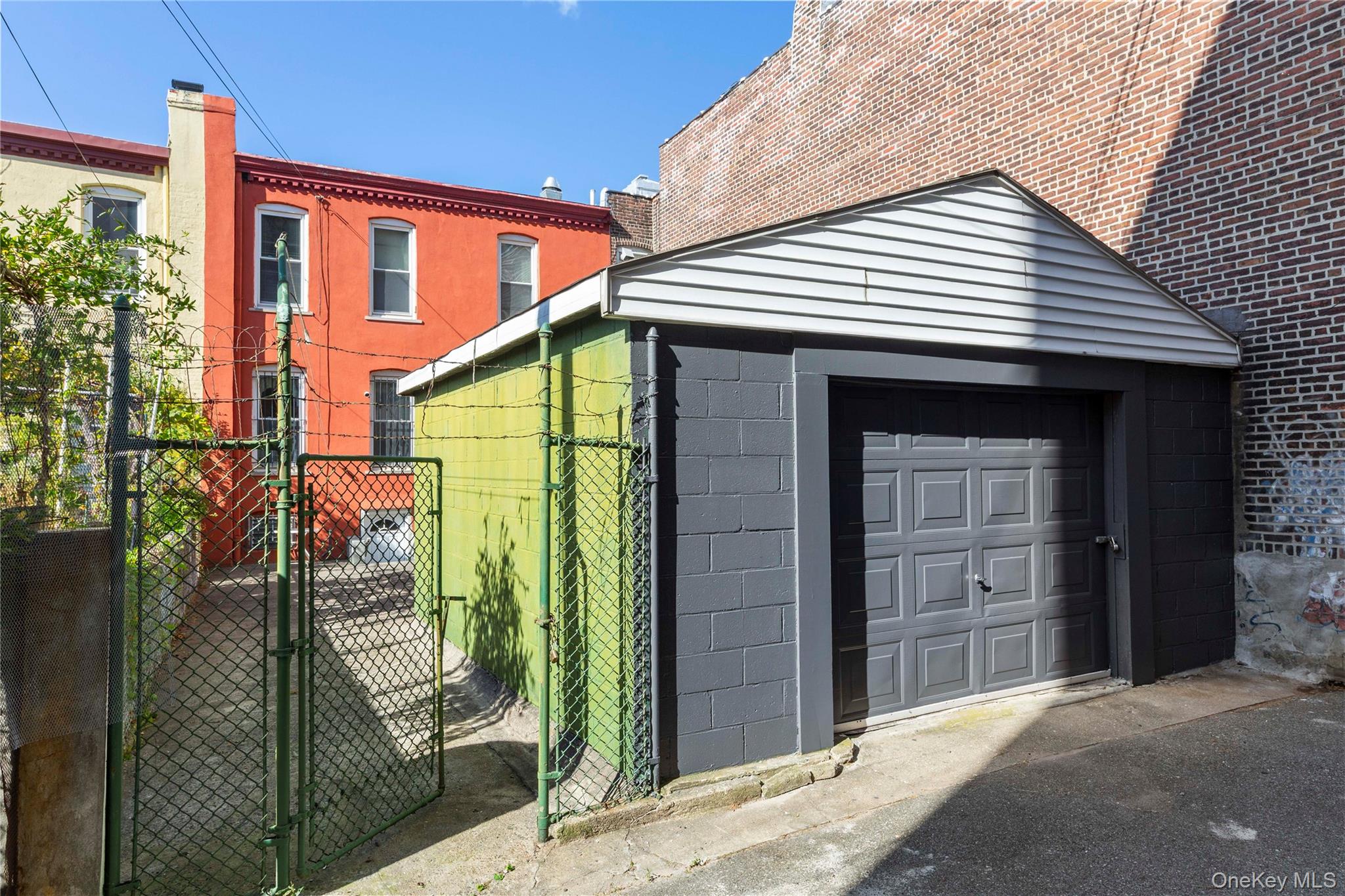 #20 photo, 3005 48th Street, クイーンズ区 Astoria , NY 11103