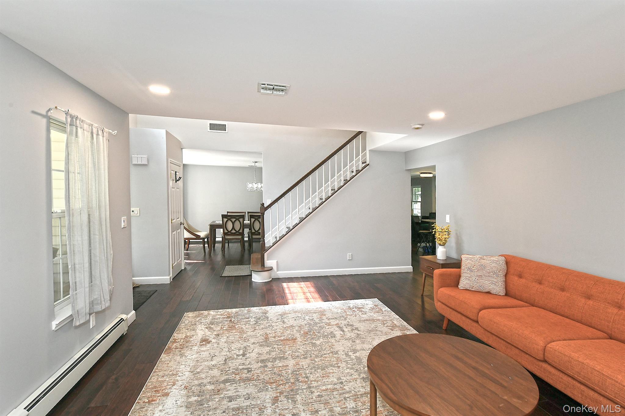 #10 photo, 187 Robinson Avenue, サフォーク郡 Medford , NY 11763