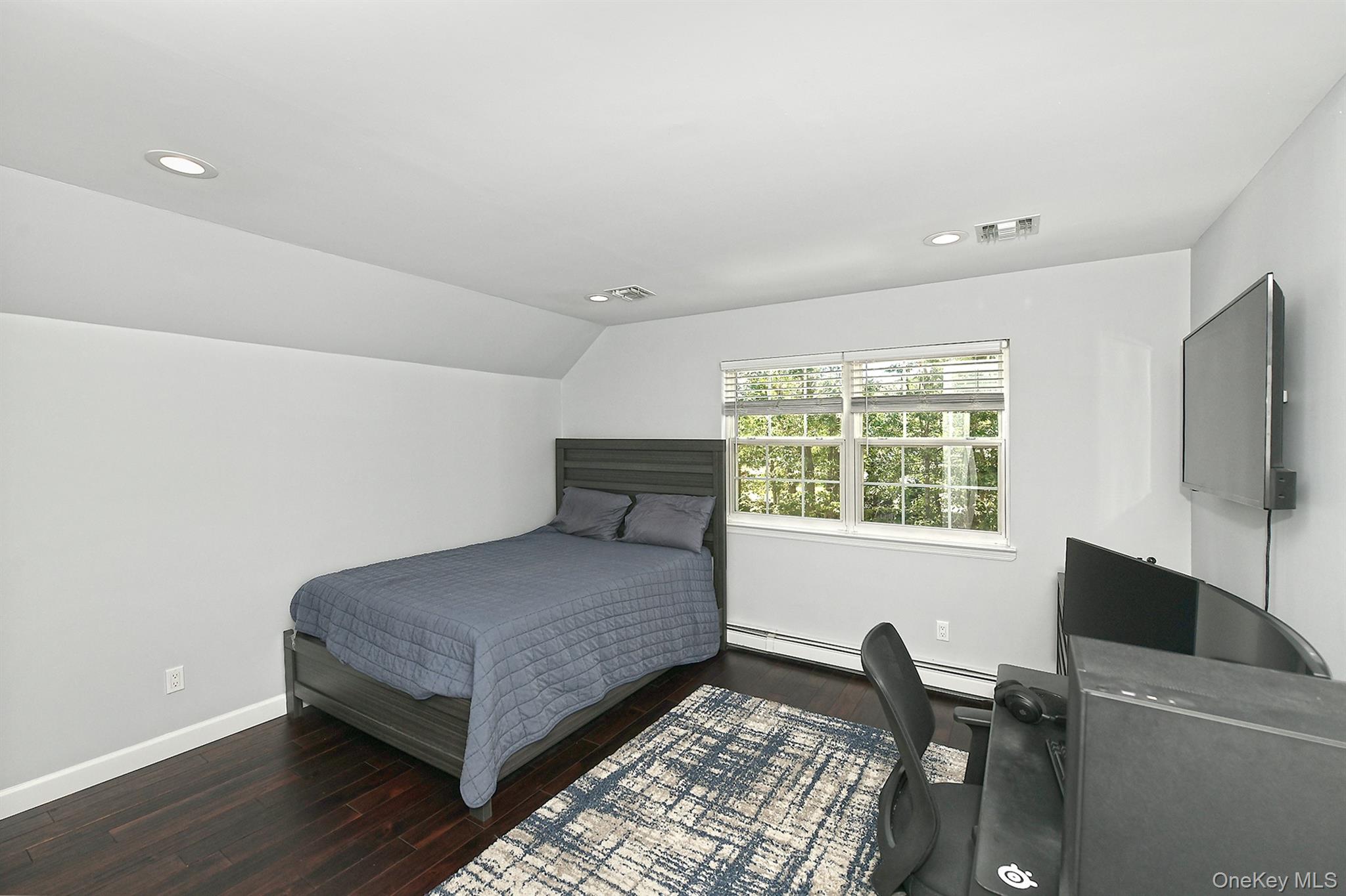 #20 photo, 187 Robinson Avenue, サフォーク郡 Medford , NY 11763