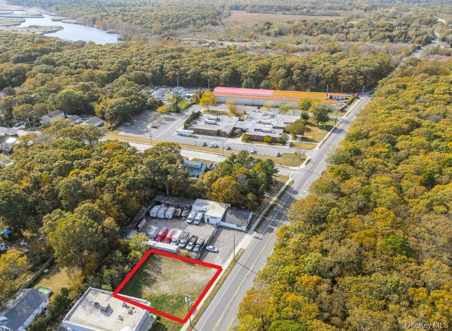 #4 photo, 586 Montauk Highway, サフォーク郡 Shirley , NY 11967