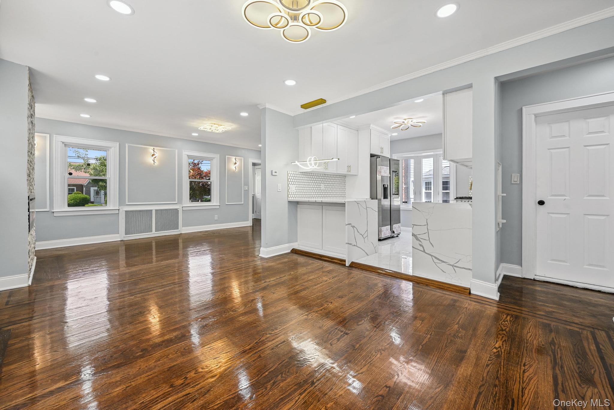 #14 photo, 73 Broadway, ナッソー郡 Valley Stream , NY 11580