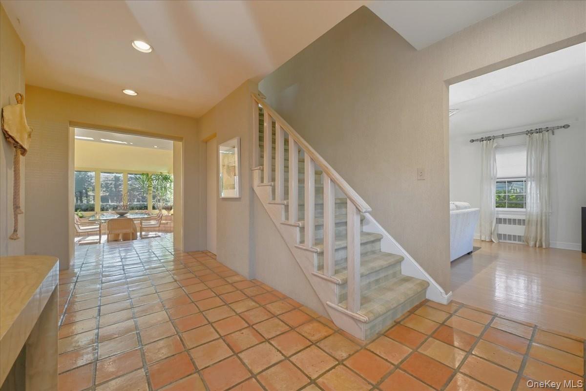 #2 photo, 52 Glenwood Lane, ナッソー郡 East Hills , NY 11577