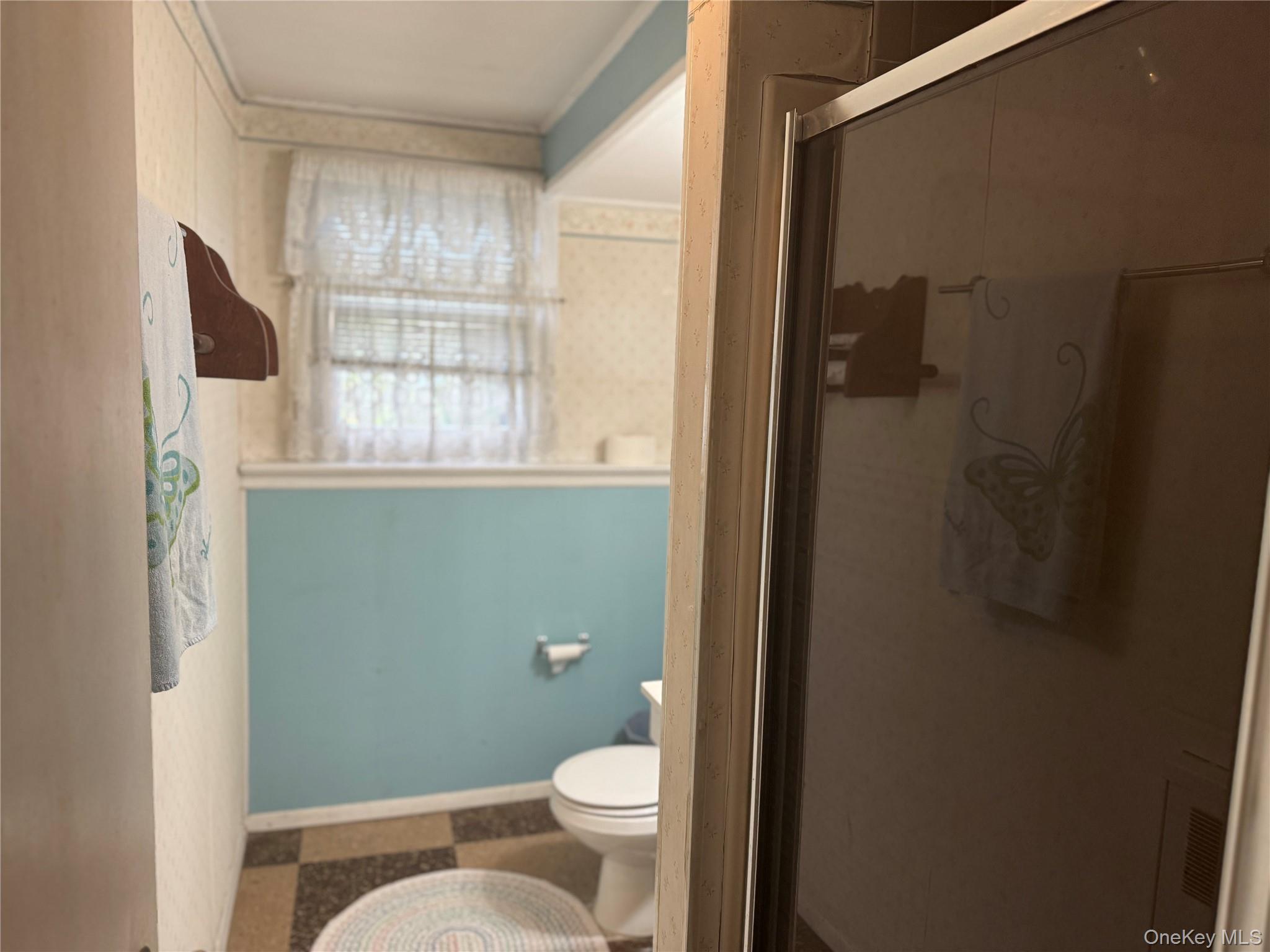 #17 photo, 91 8th Ave, Kings Park , NY 11754