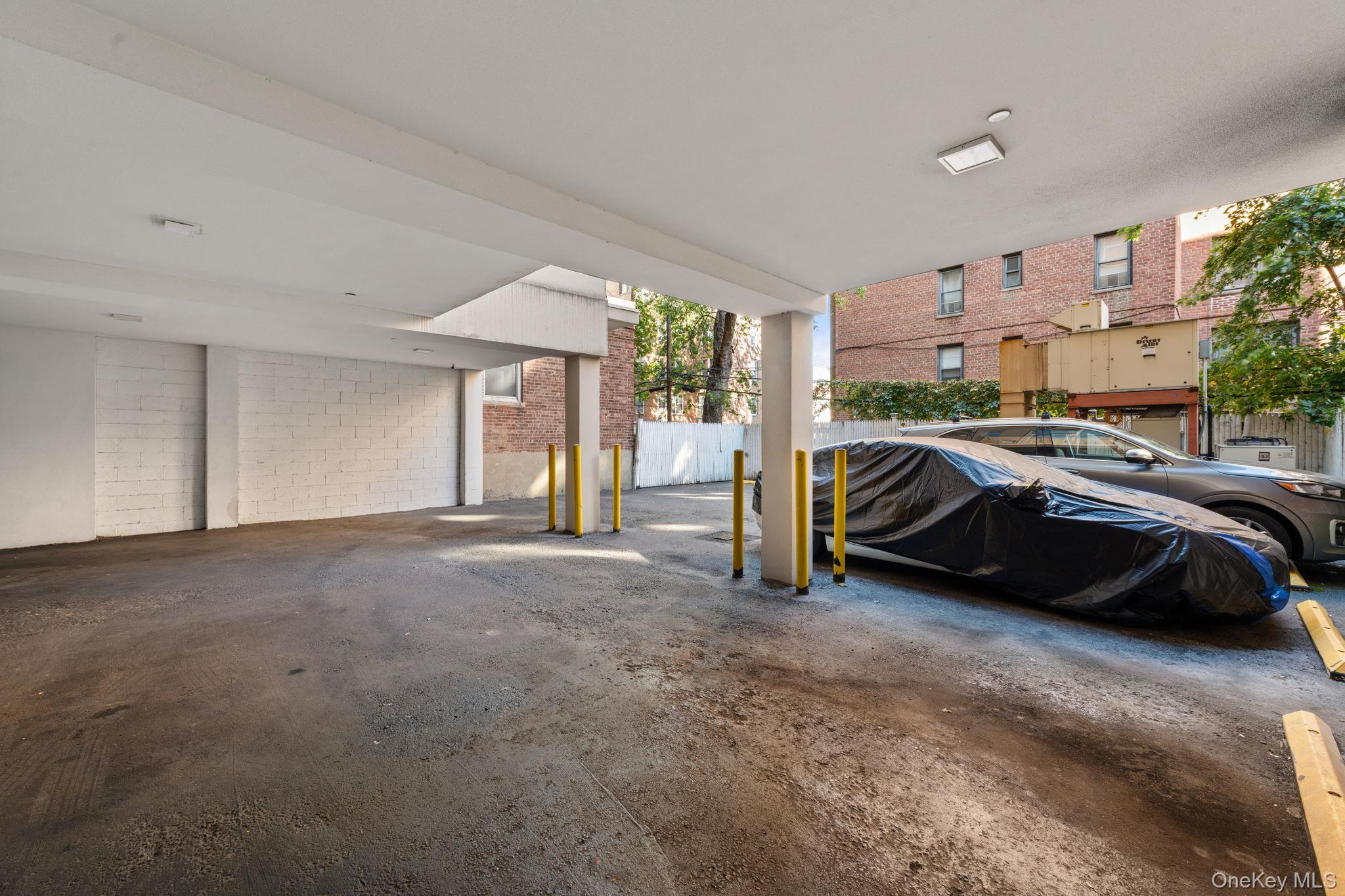 #13 photo, 1769 E 13th Street, ブルックリン区 Brooklyn , NY 11229