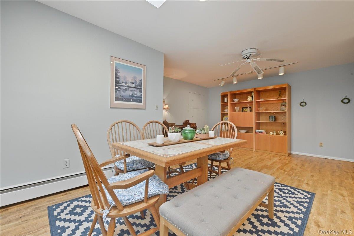 #12 photo, 16 Ridge Drive, ナッソー郡 Roslyn , NY 11576