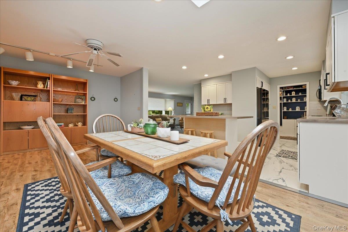 #14 photo, 16 Ridge Drive, ナッソー郡 Roslyn , NY 11576