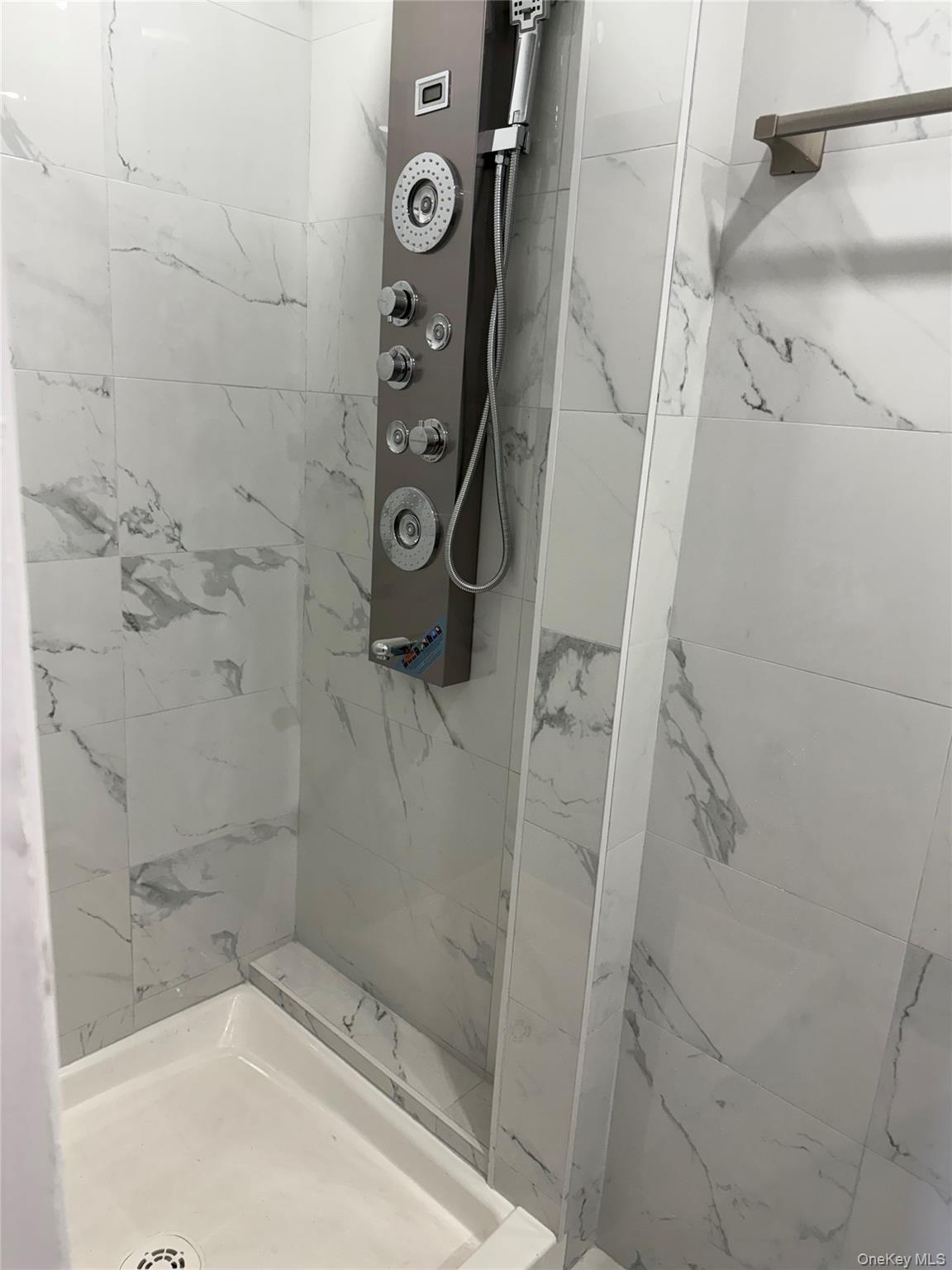 #4 photo, 142-23 131 Avenue, クイーンズ区 Jamaica , NY 11436