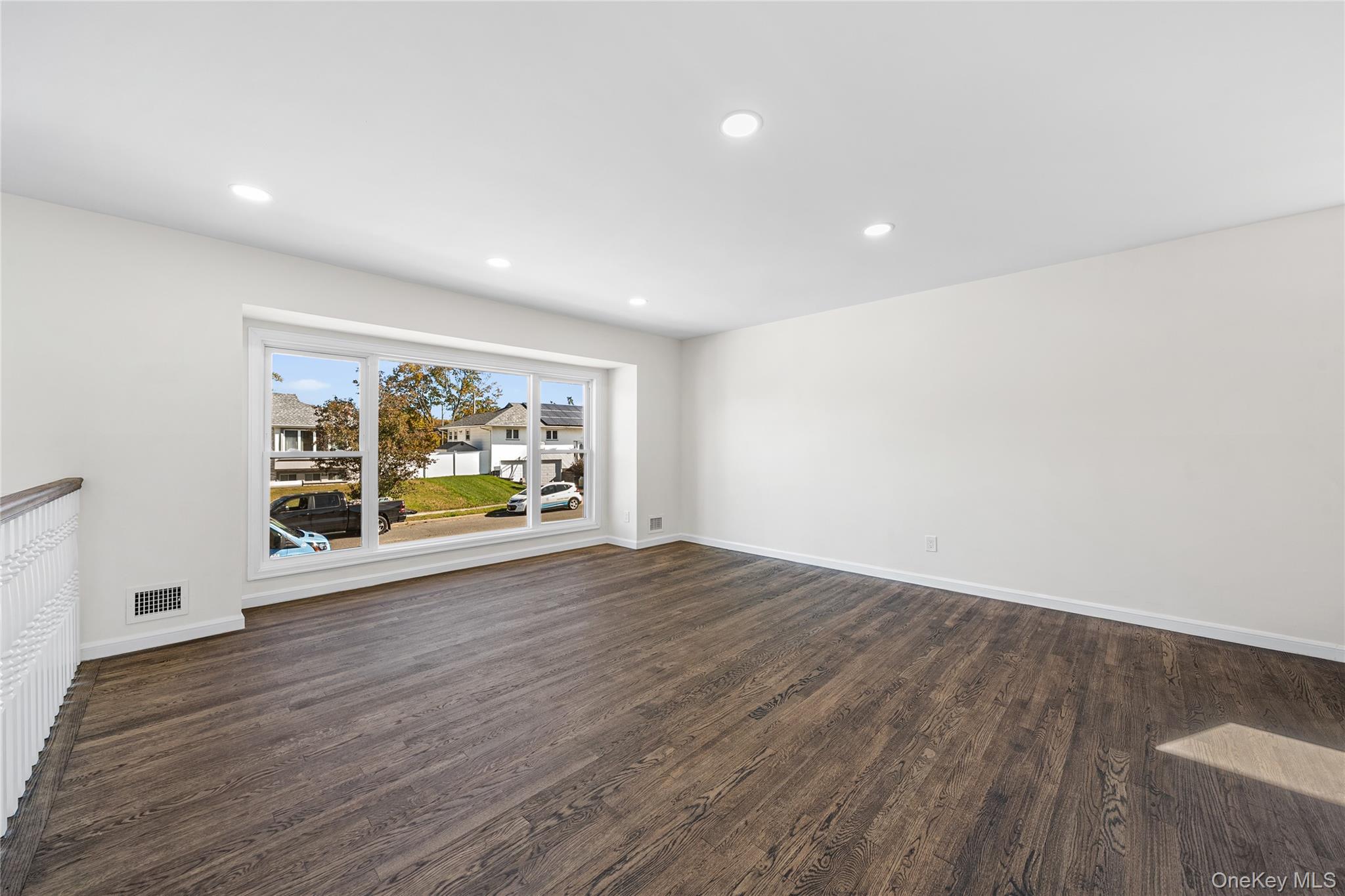 #15 photo, 20 Briarwood Lane, Plainview , NY 11803