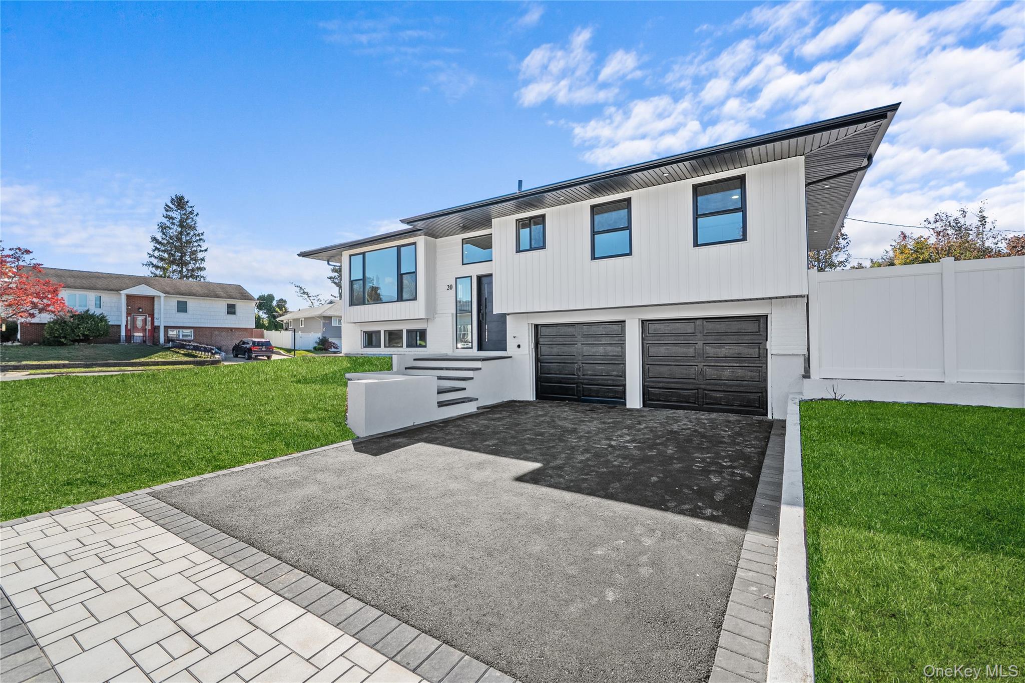 #2 photo, 20 Briarwood Lane, Plainview , NY 11803