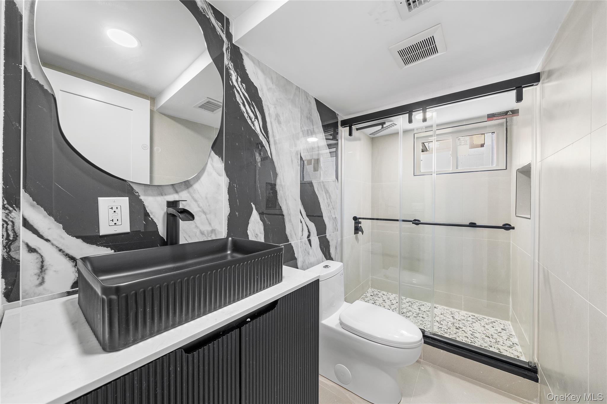 #8 photo, 20 Briarwood Lane, Plainview , NY 11803