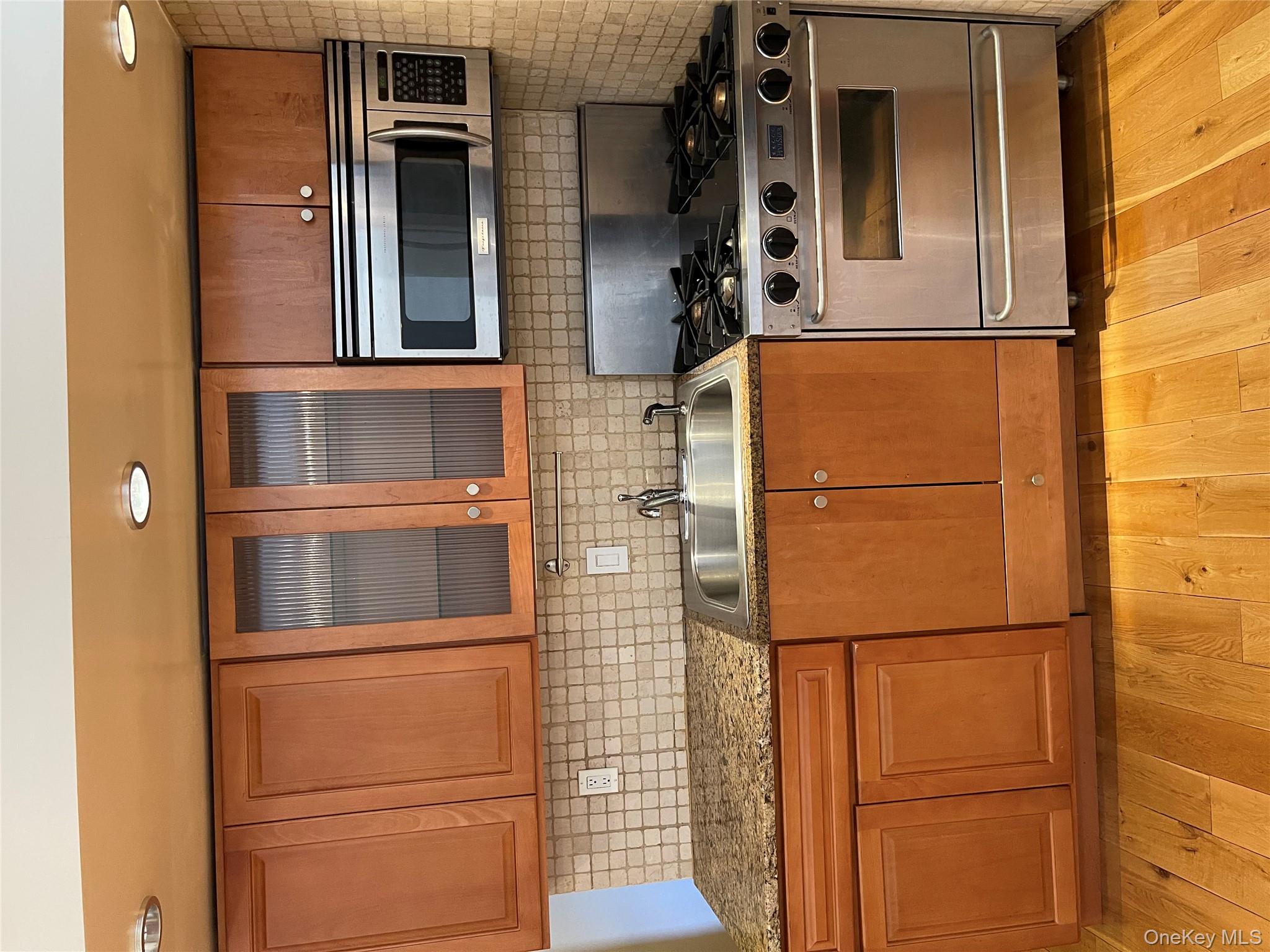 #1 photo, 35-12 205 St, クイーンズ区 Bayside , NY 11361