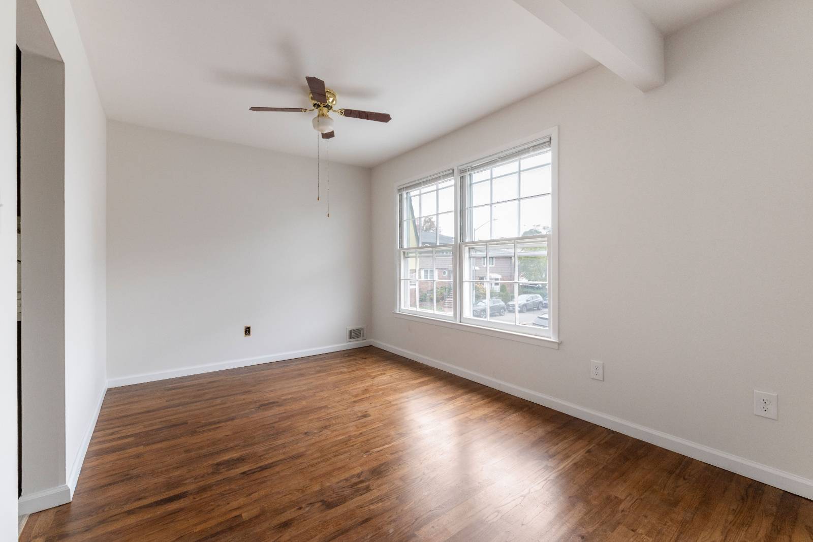 #22 photo, 215-03 17th Avenue, クイーンズ区 Bayside , NY 11360