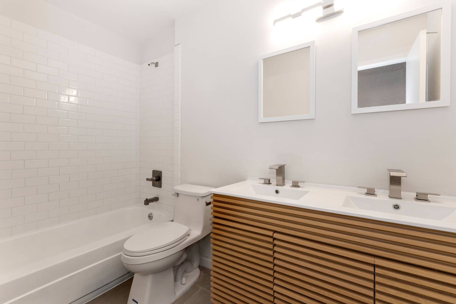 #23 photo, 215-03 17th Avenue, クイーンズ区 Bayside , NY 11360