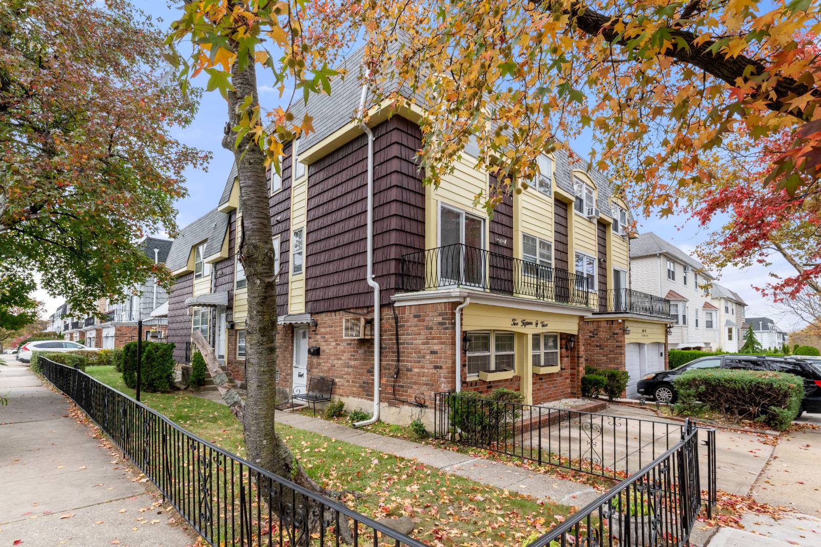 #34 photo, 215-03 17th Avenue, Bayside , NY 11360