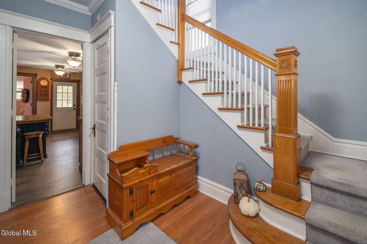 #21 photo, 160 3rd Street, Waterford , NY 12188