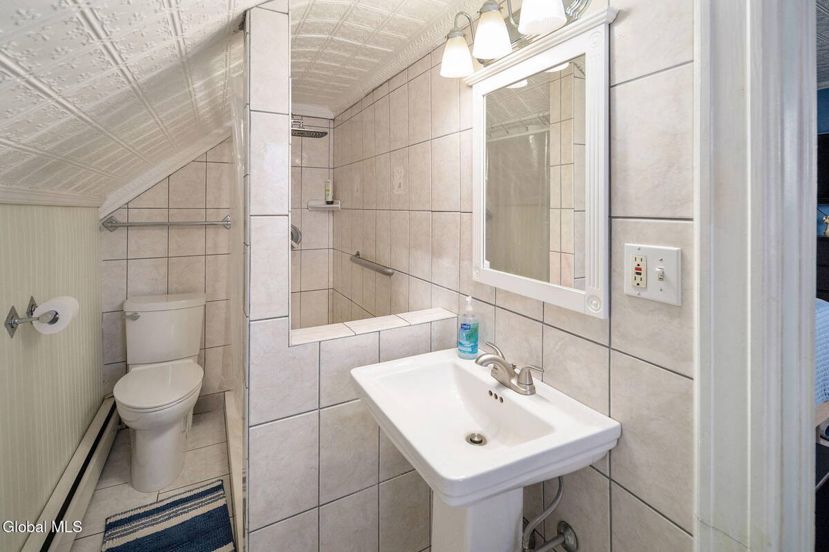 #25 photo, 160 3rd Street, Waterford , NY 12188