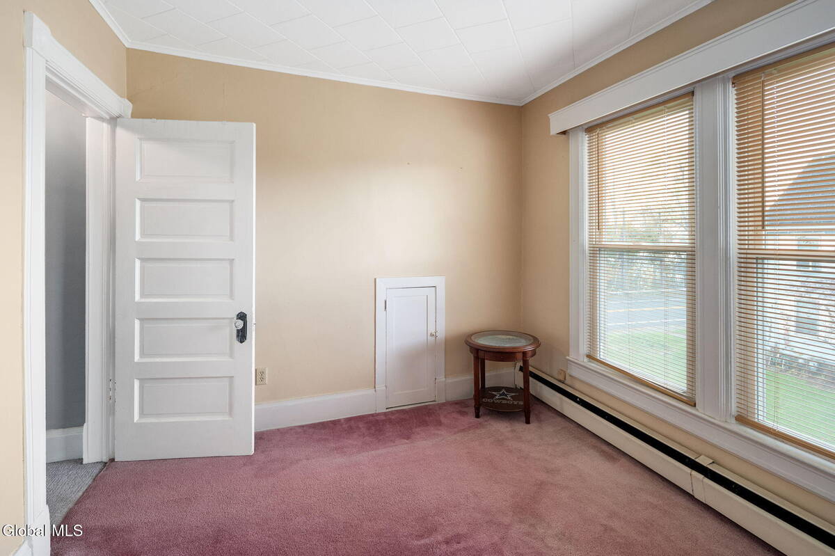 #28 photo, 160 3rd Street, Waterford , NY 12188