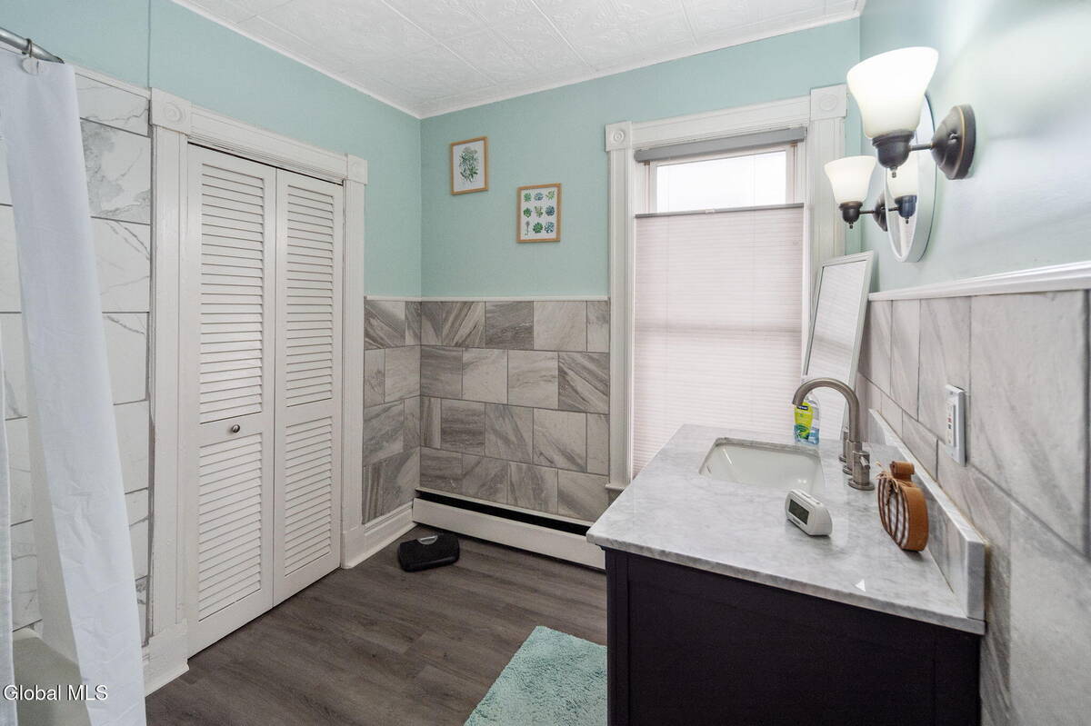 #29 photo, 160 3rd Street, Waterford , NY 12188