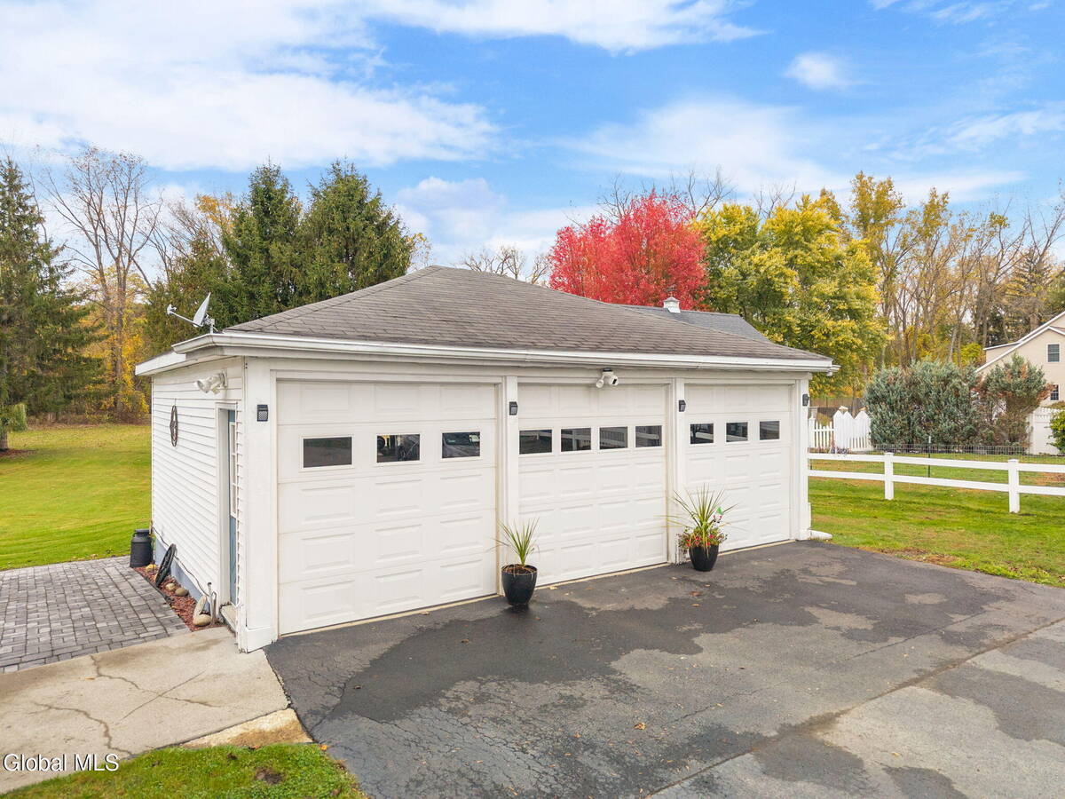 #49 photo, 160 3rd Street, Waterford , NY 12188