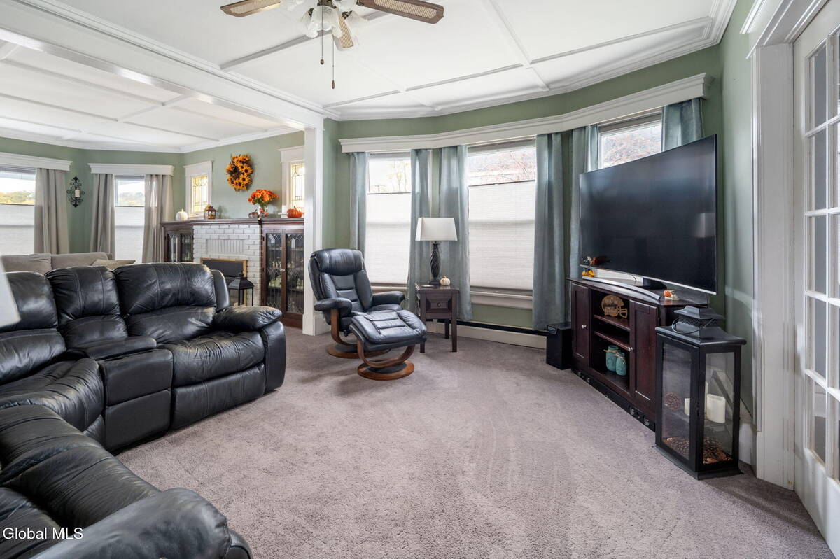 #8 photo, 160 3rd Street, Waterford , NY 12188