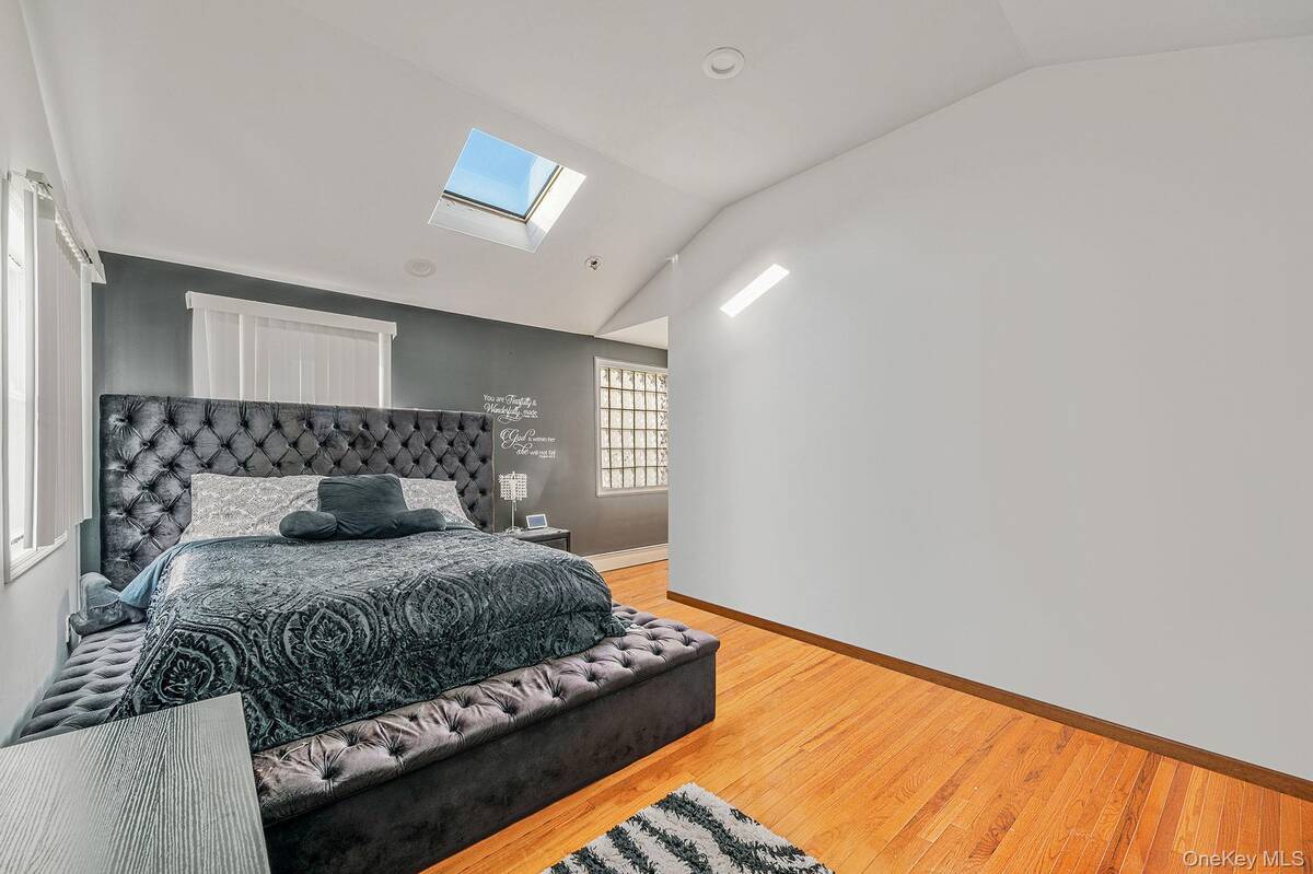 #22 photo, 1655 Stein Drive, Bay Shore , NY 11706