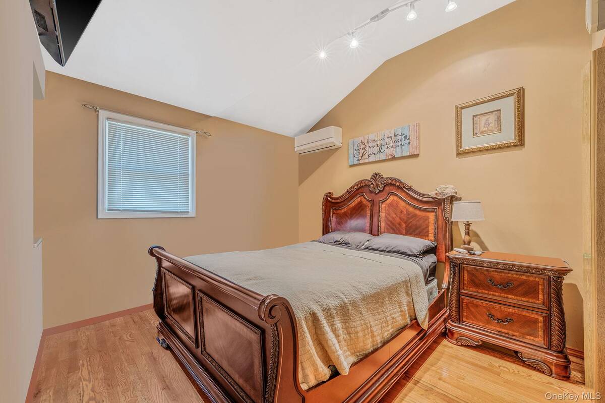 #25 photo, 1655 Stein Drive, Bay Shore , NY 11706