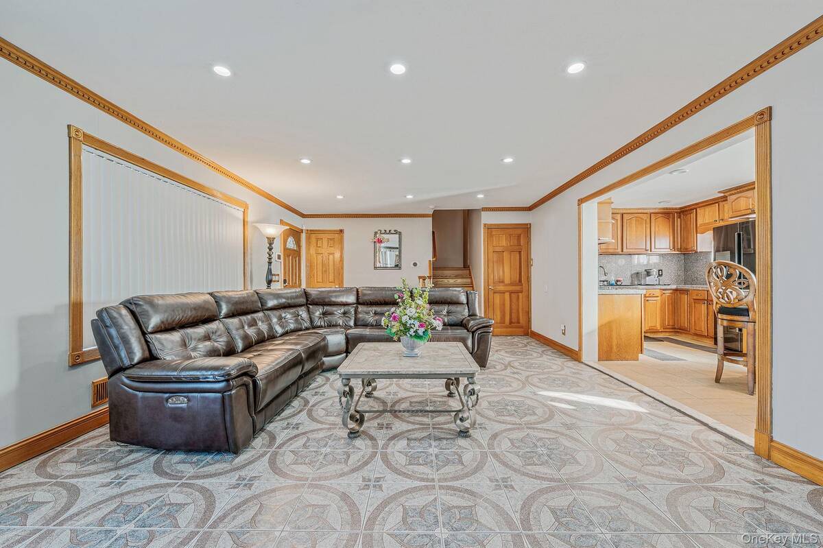 #26 photo, 1655 Stein Drive, Bay Shore , NY 11706