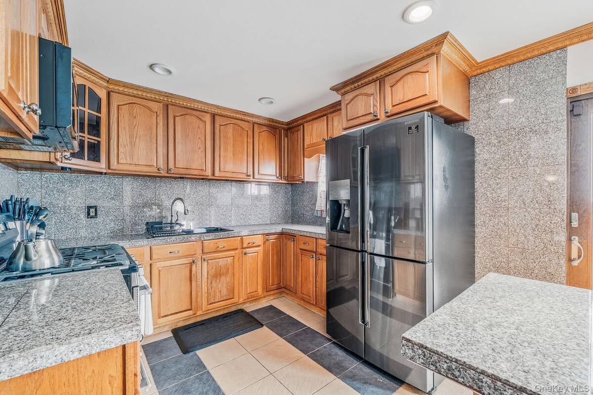 #32 photo, 1655 Stein Drive, Bay Shore , NY 11706