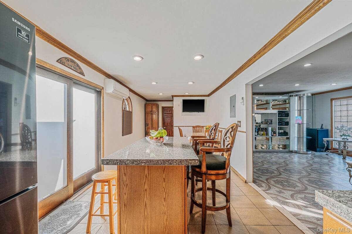 #33 photo, 1655 Stein Drive, Bay Shore , NY 11706