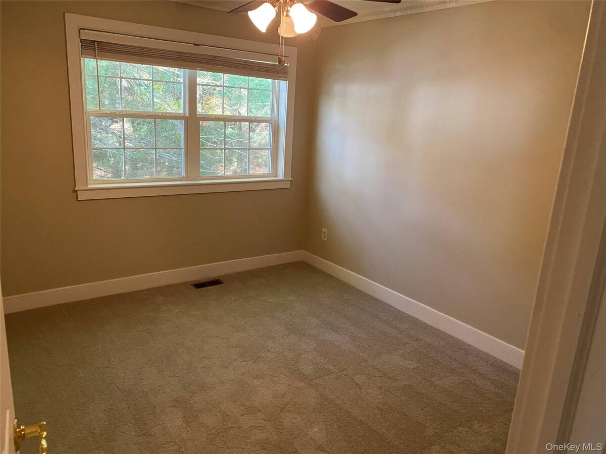 #13 photo, 17 Pidgeon Court, サフォーク郡 Manorville , NY 11949