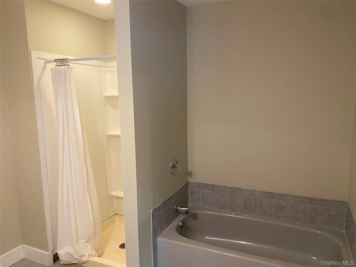 #17 photo, 17 Pidgeon Court, サフォーク郡 Manorville , NY 11949