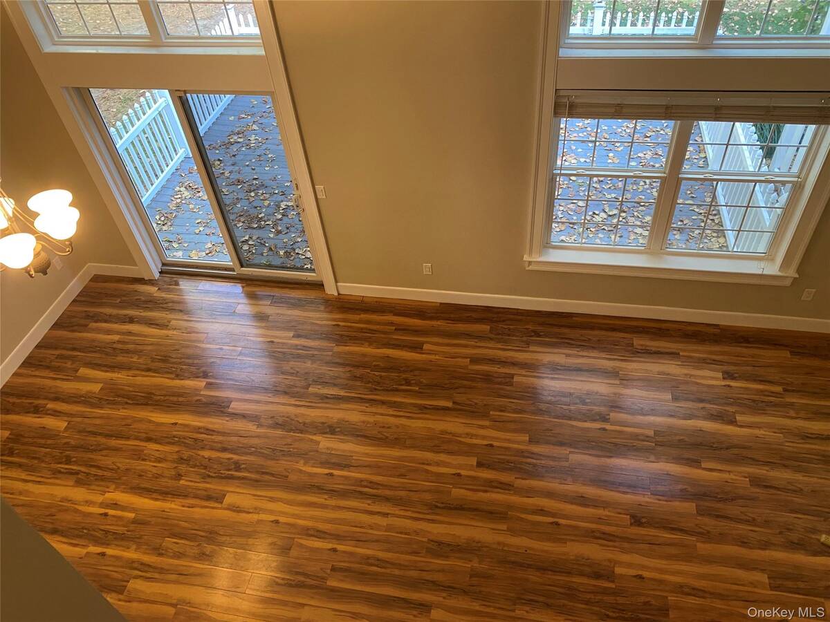 #5 photo, 17 Pidgeon Court, サフォーク郡 Manorville , NY 11949