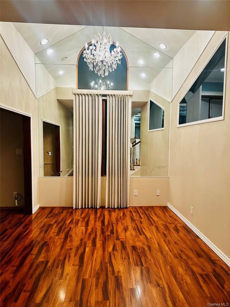 #2 photo, 30 Linden Lane, サフォーク郡 Farmingville , NY 11738