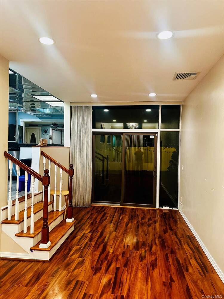 #3 photo, 30 Linden Lane, サフォーク郡 Farmingville , NY 11738